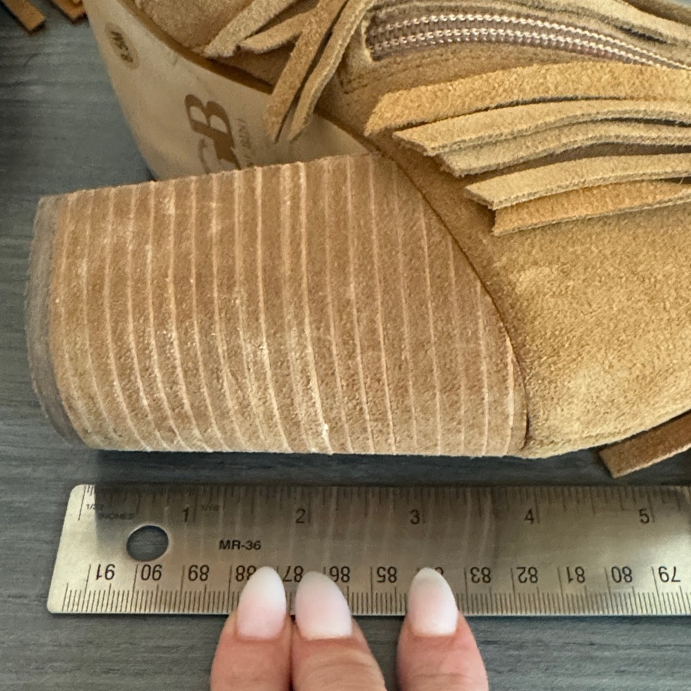 Giani Bernini Tan Lace-Up Fringe Boots - Picture 6 of 6